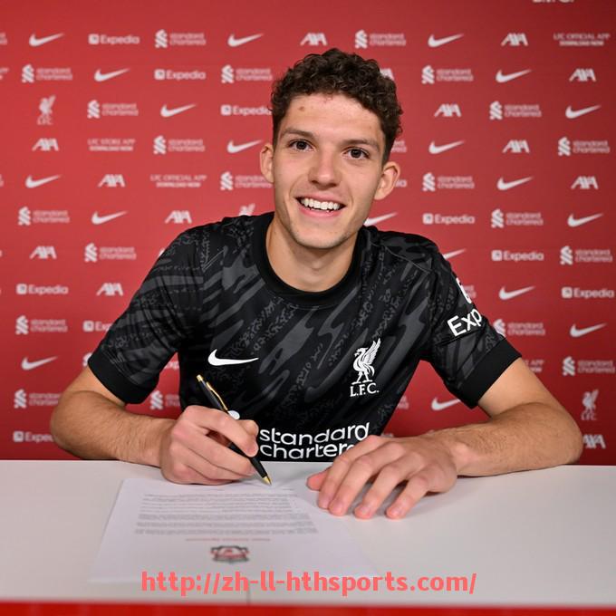 华体会hth登录入口-探讨篮球训练营中团队文化建设对球员心理的影响